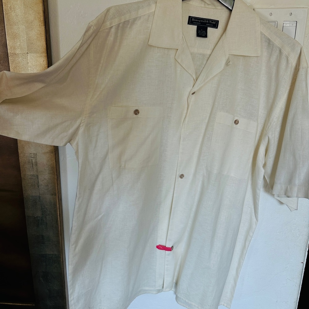Linen Short Sleeve Button-Up Shirt